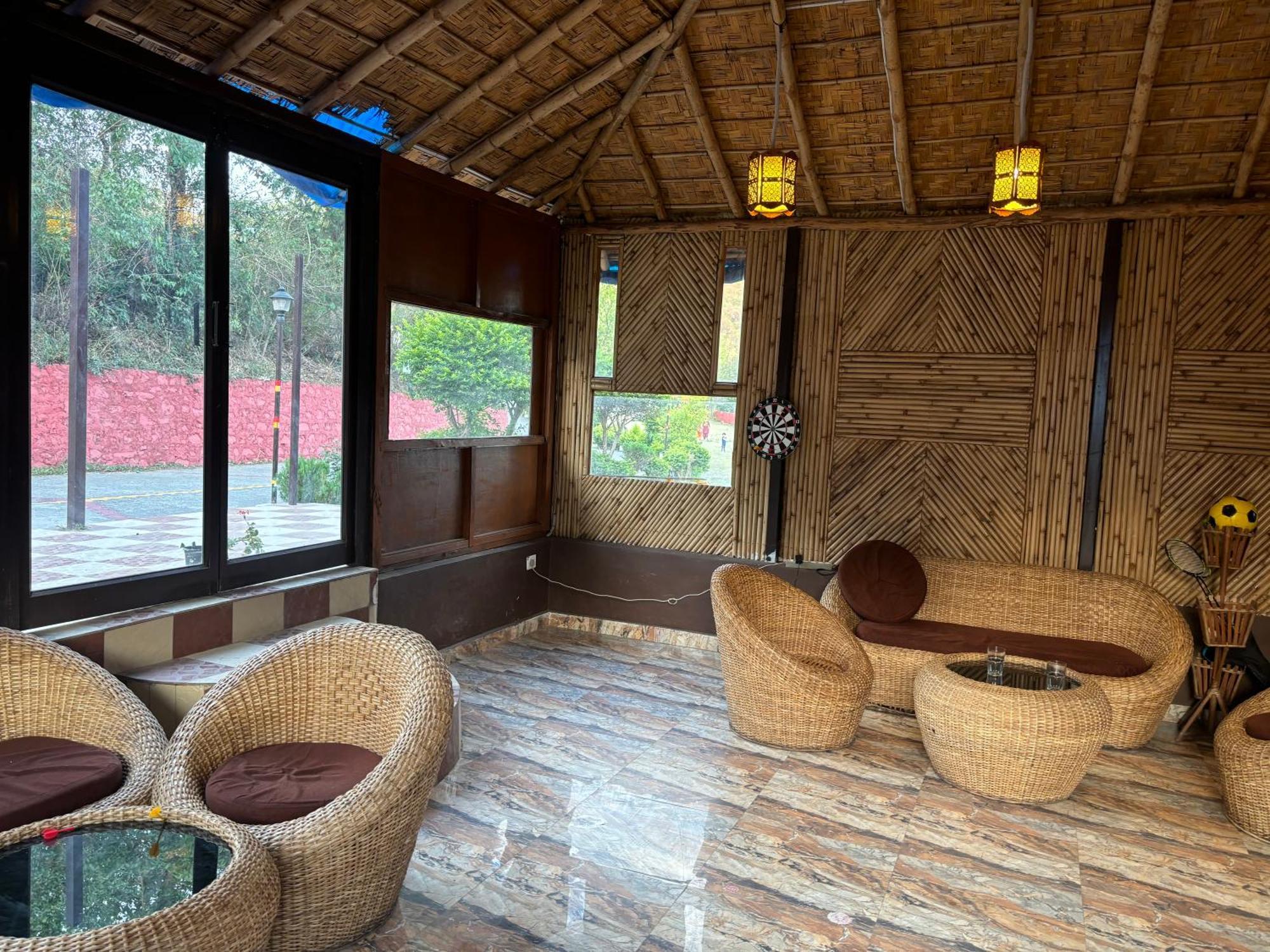 Shikha Resort Ewentbliz Bhīm Tāl Exterior foto