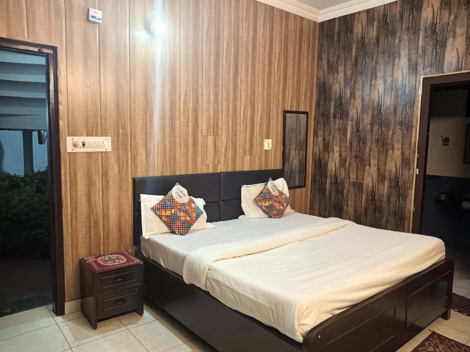 Shikha Resort Ewentbliz Bhīm Tāl Exterior foto